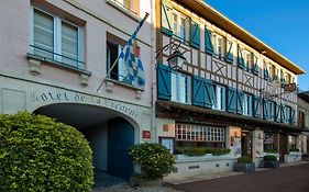 Hotel La Licorne & Spa  4*